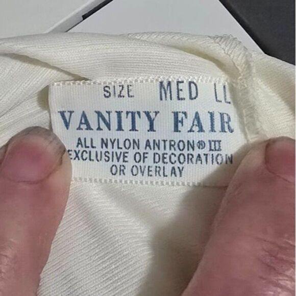 Vanity Fair Antron III Nylon Cream Slip Skirt Womens Medium - Picture 5 of 6